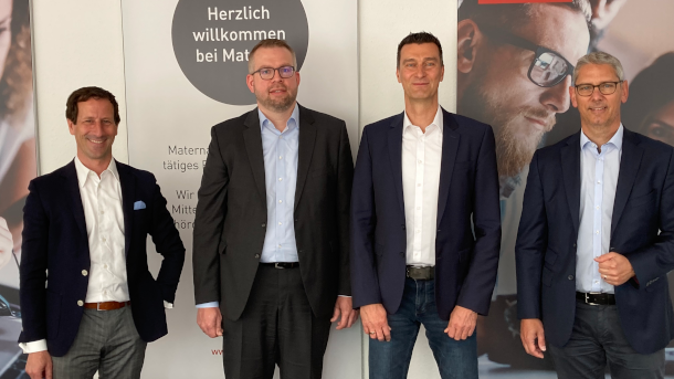 V. l. n. r.: Dr. René Rüdinger (CFO Materna), Martin Grüning (Geschäftsführer Materna ISO), Robert Knapp (Geschäftsführer Materna ISO) und Michael Hagedorn (Vorstand Materna)
