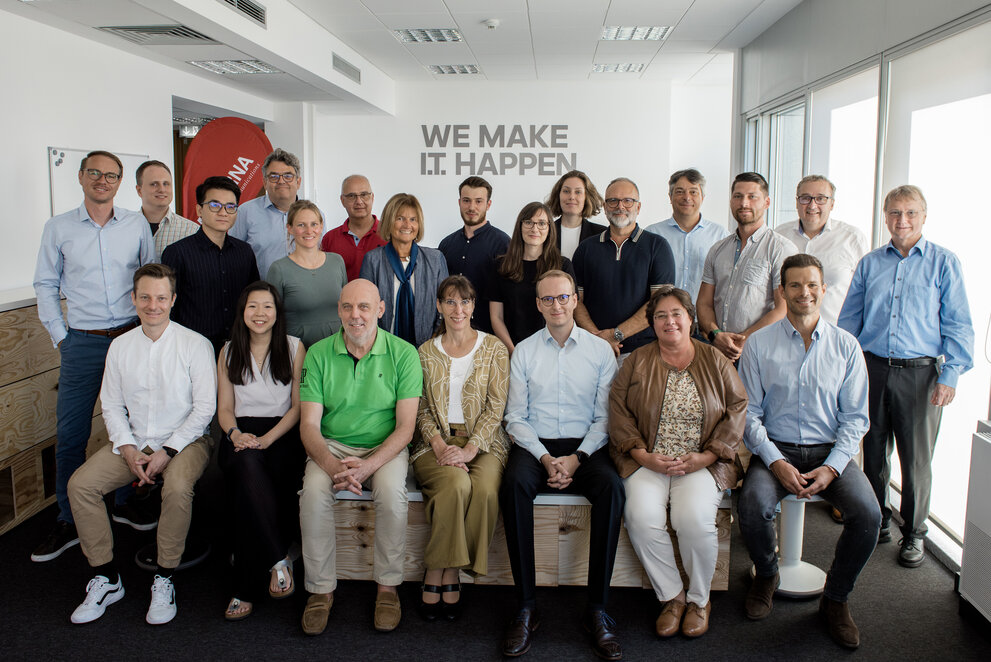 Gruppenfoto Kick-Off-Meeting des SmartLivingNEXT Leitprojekts
