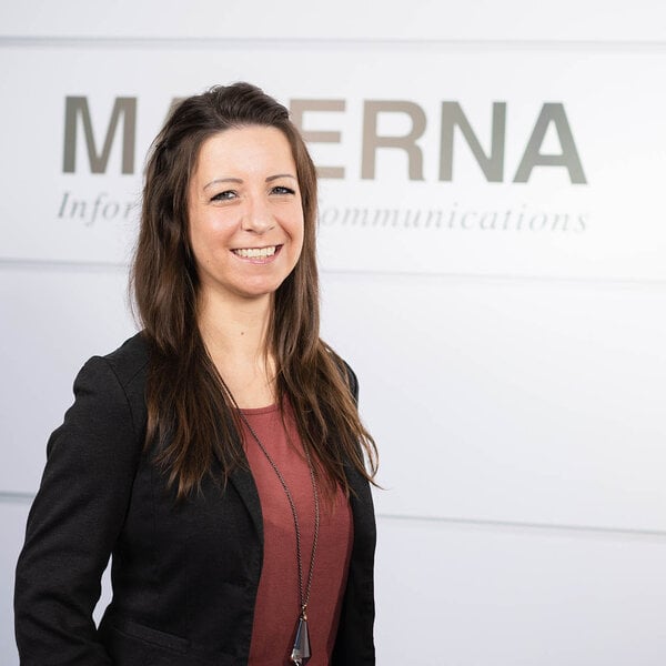 Portrait von Ansprechpartnerin Kira Eike