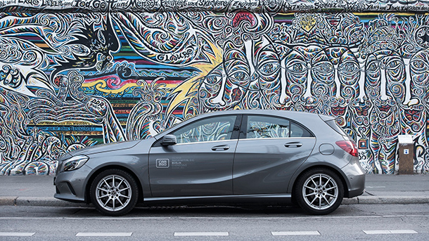 Schmuckbild Agile Software-Entwicklung mit Scrum für Daimler