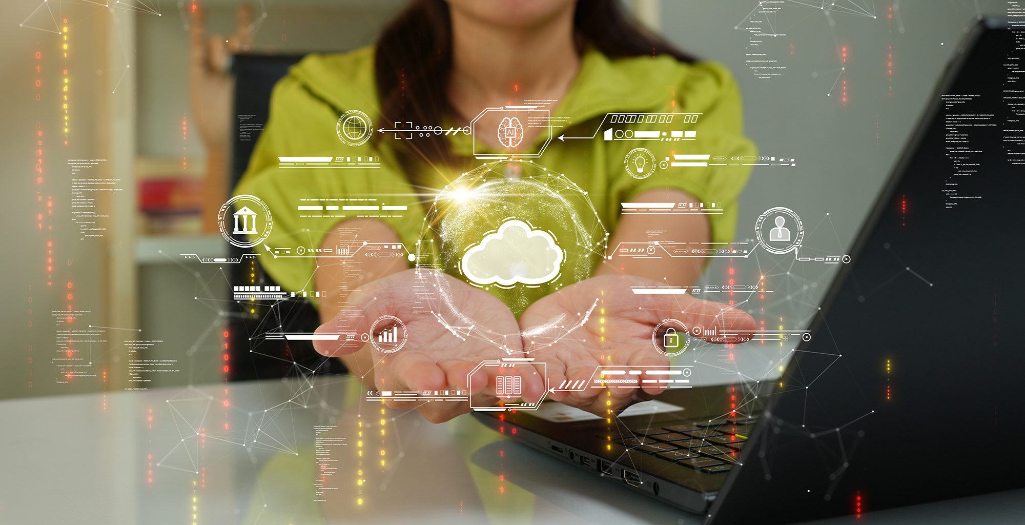 Eine Frau lädt Daten von einem Computer in die Cloud hoch und überträgt sie dorthin. Konzept der digitalen Technologie: Datenblattverwaltung mit großer Datenbankkapazität und hoher Sicherheit.